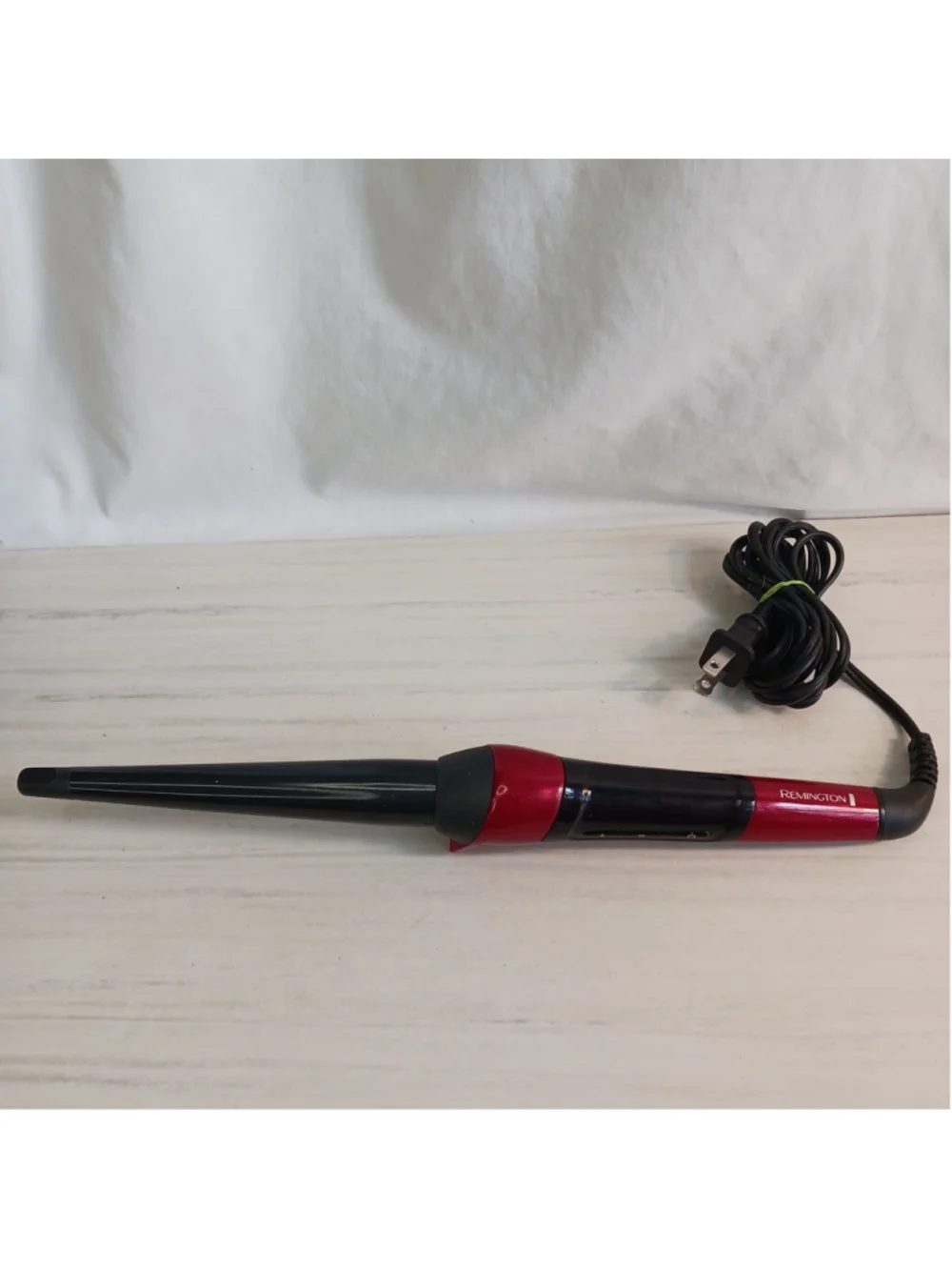 Remington CI-96W1 Tapered Wrap Curling Iron Red